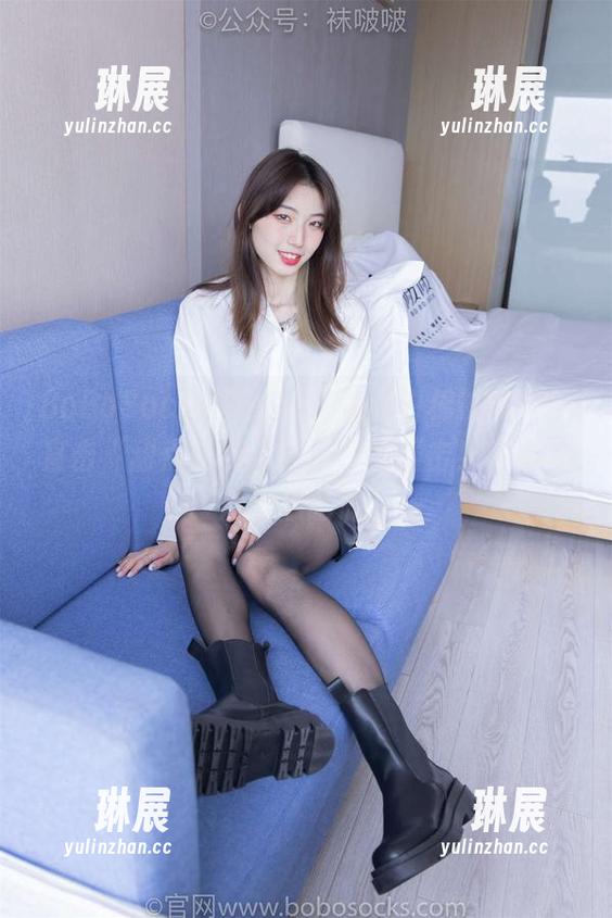 BoBoSocks袜啵啵 - 泡芙白棉袜写真，直击“甜点”与“袜子”的撞击！精选图片开启脑洞。