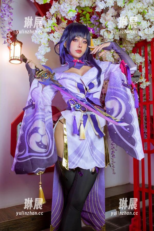 在Byoru的私拍里，我们发现了新娘装的另一种可能！