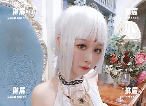 别提了，PAKI酱的比基尼套图，实在是忍不住多看几眼。