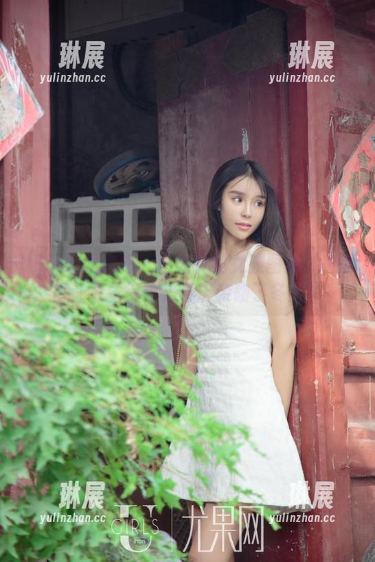 UGirls尤果网 - 王谨轩的女孩图集：高清得让人觉得这是春天亲吻了冬天！