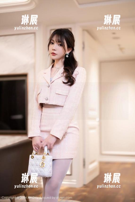 XIAOYU语画界 - Chery绯月樱学妹的美图合集，整理得像我做的家务，总觉得有点乱，但人还是很美！