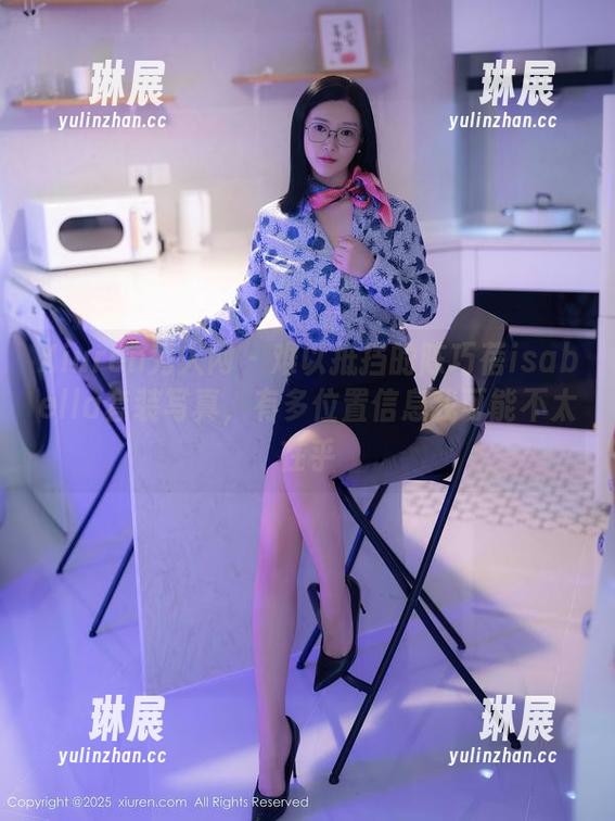 Xiuren秀人网 - 难以抵挡的陈巧蓓isabella套装写真，有多位置信息我可能不太在乎