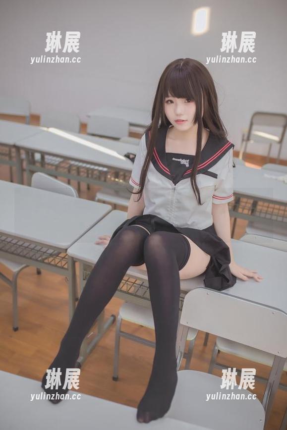 水手服与黑丝的完美combo，Yoko宅夏全集节目等你来品鉴！