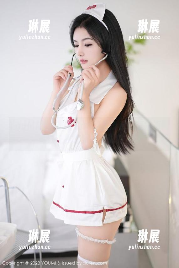 YouMi尤蜜荟 - Carol周妍希的旗袍福利，竟然让我想到了月饼的圆润？