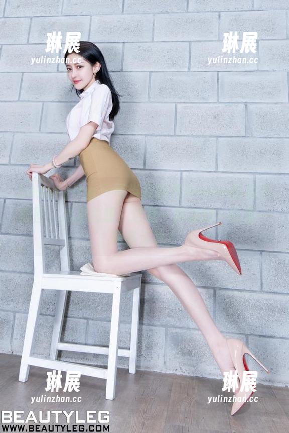 beautyleg - 每当我翻开Susan的粉色美图，心里总想，这是一种美好，还是一种暗示呢？