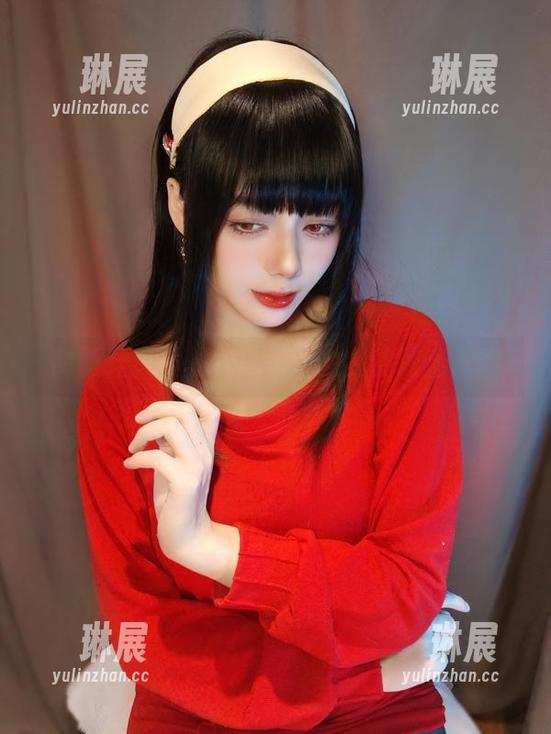高跟鞋风波：九言放飞自我的图库探险
