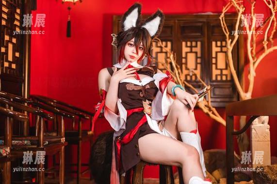 九言从不咕咕的火车，一路开去，作品集和原图中还有哪些巧妙？