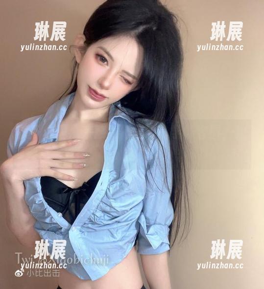 找了个理由来翻看倦倦喵的学妹套图，太有意思了