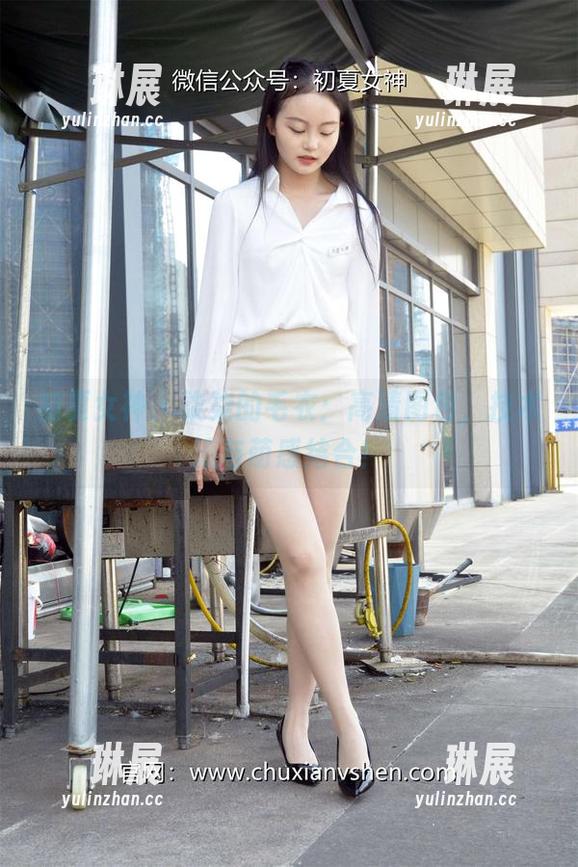 初夏女神 - 柒柒的毛衣：高清图包，技术流与萌感结合！