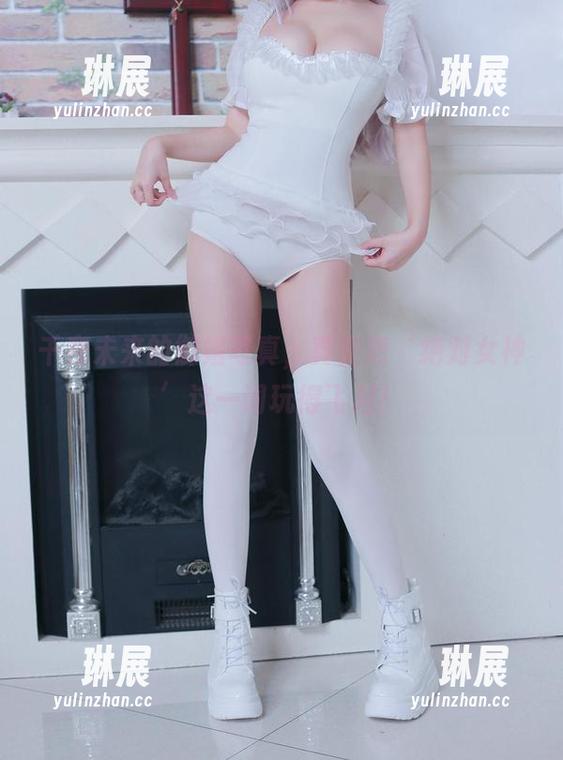 千夜未来的御姐写真，真是把‘绝对女神’这一词玩得飞起！