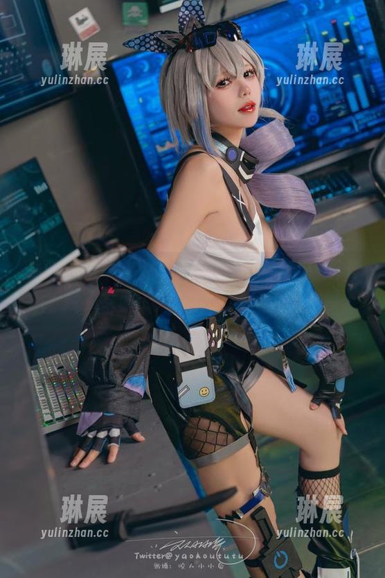 咬人小小兔 看咬人小小兔的写真全集!化身高扬斯卡娅兔女郎的她,你准备好了吗?