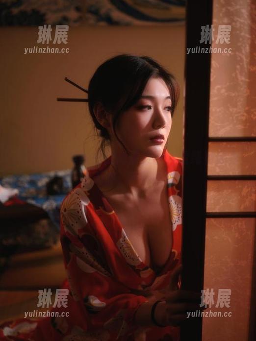 大梨子不是御姐的高清美图，清纯得像春水无波，不用多说