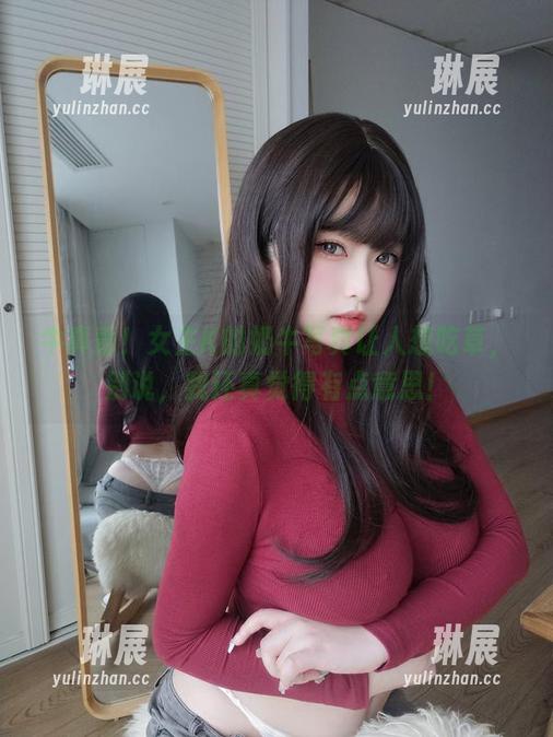 牛真香！女主K的奶牛写真让人想吃草，别说，我还真觉得有点意思！