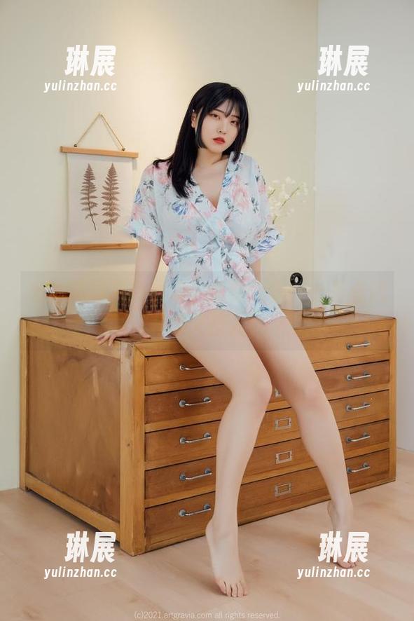宋哈娜的灰色图集，免费分享——有点低调却又撩人！