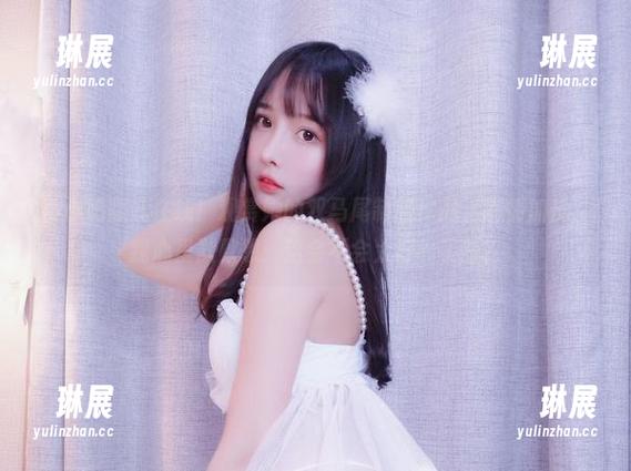 小小奶瓶儿在线！观赏她的双马尾制服作品，剧情加长，我心里默默想：这会不会太好看了些？