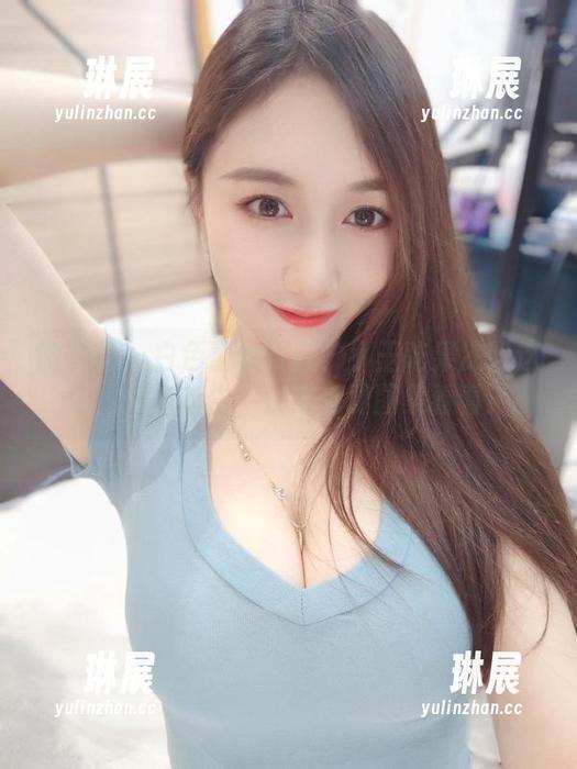 微密圈 - 白色蕾丝镂空？小玉吃果冻让这个词焕发新生，快来免费图集看看！
