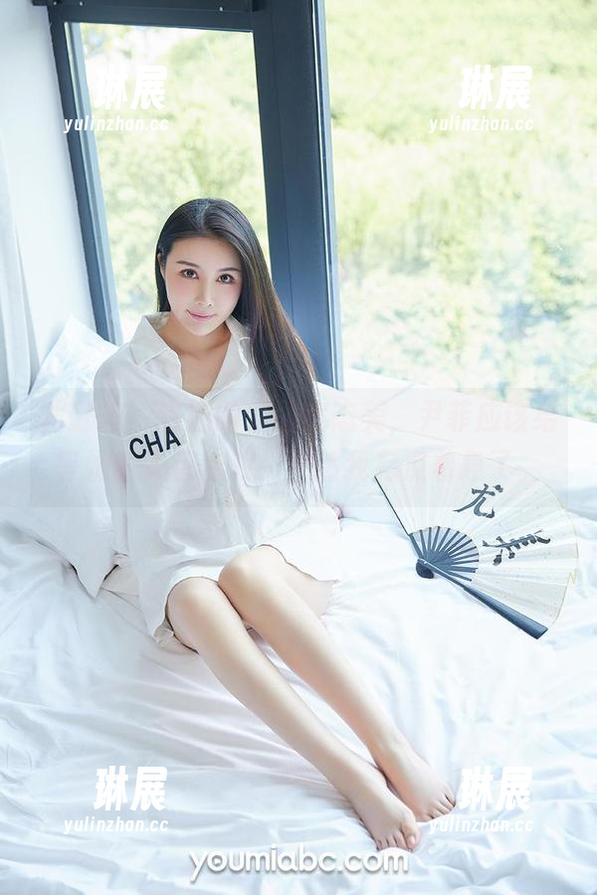 尤蜜荟 - 这回的套图病态美，尹菲应该给等她的人留点戏，不然我有点着急了。
