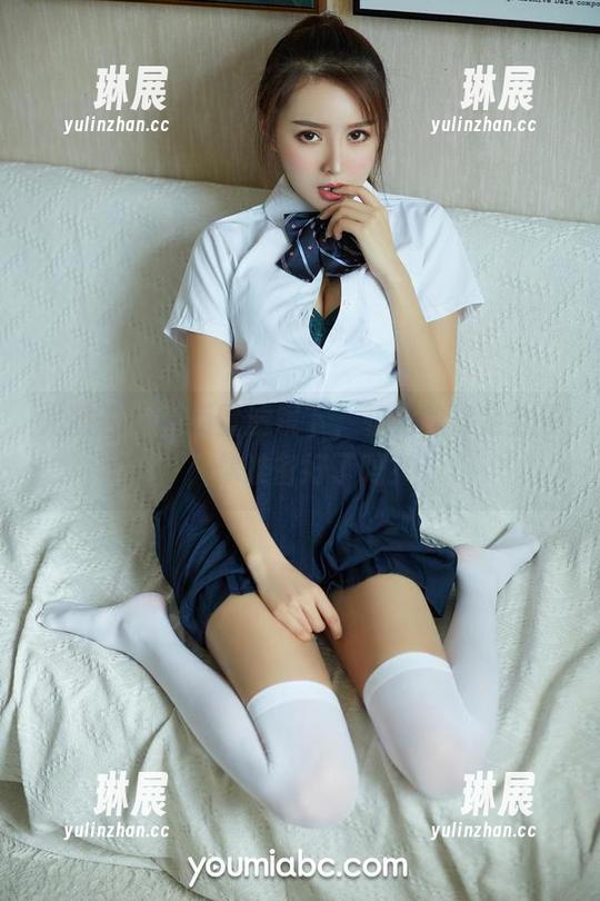 尤蜜荟 - 高质量滤镜下，菲儿的裸足全景，你准备好了吗？