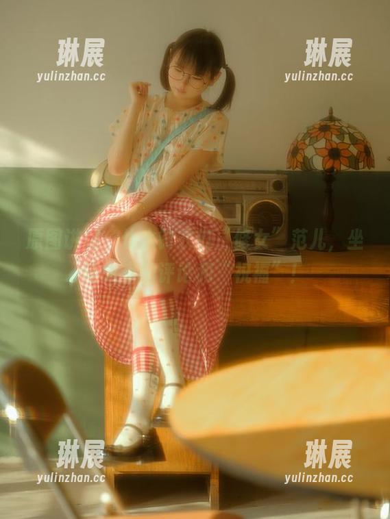 原图讲述：幼水铃衣的“修女”范儿，坐等大家的评论和“祝福”！