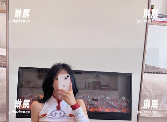 微密圈 - 张鑫baby的最新套图：粉色蝴蝶结，一个看了让人心思万千的画面。