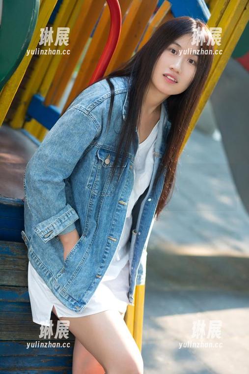 推女郎 - 李丽莎的高清圣诞合集，她真的在拍什么我也不懂……