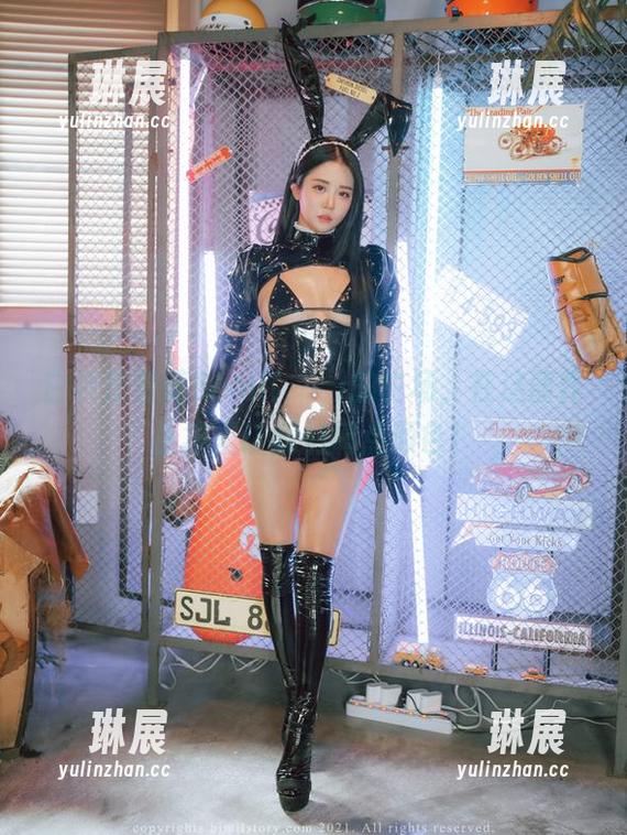 白色是普美Bomi(보미)的主场，在这部作品集里让我们搞点颜色！