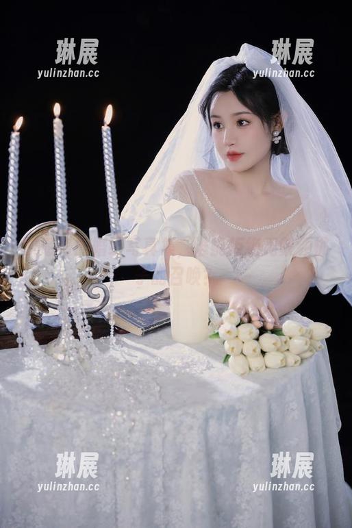 桃暖酱的婚纱写真集，谁能拒绝无数颗桃子的召唤？