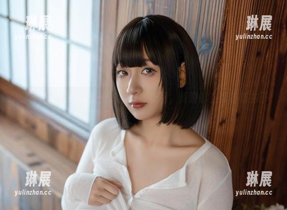 没有人能拒绝浅安安的牛仔裤美图，资源都在等着新主子。