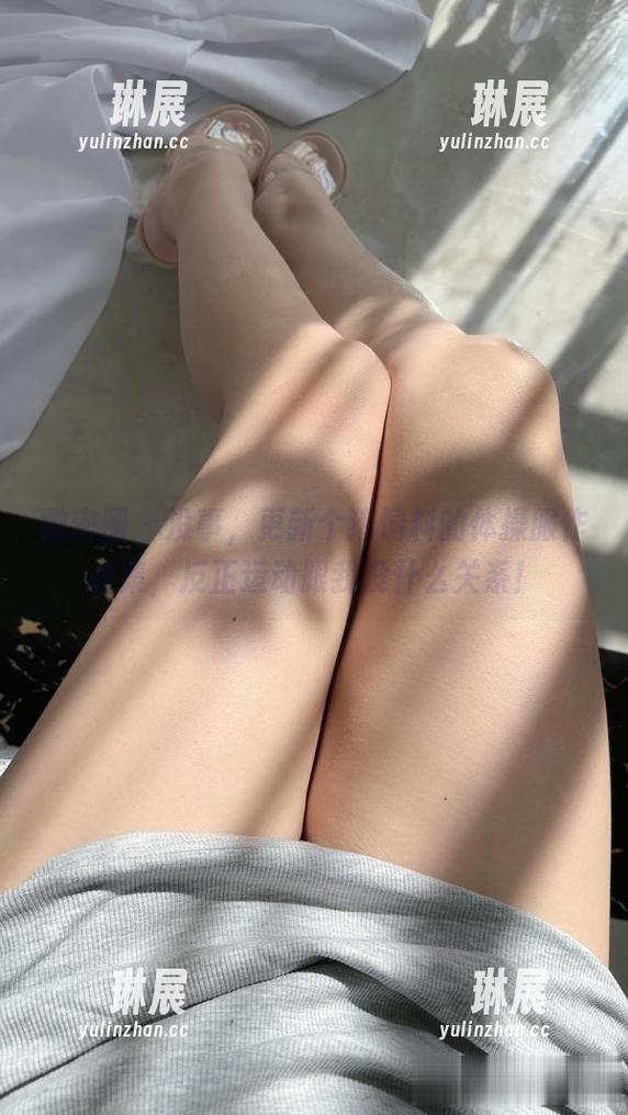微密圈 - 没事，更新个猪饲料的体操服作品集，反正运动跟我没什么关系！