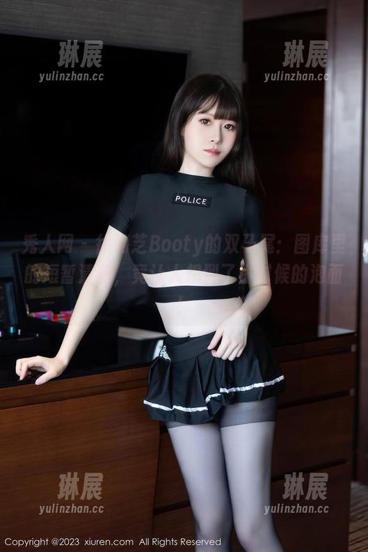 秀人网 - 徐莉芝Booty的双马尾：图库里的短暂清新，竟让人想到了小时候的泡面！