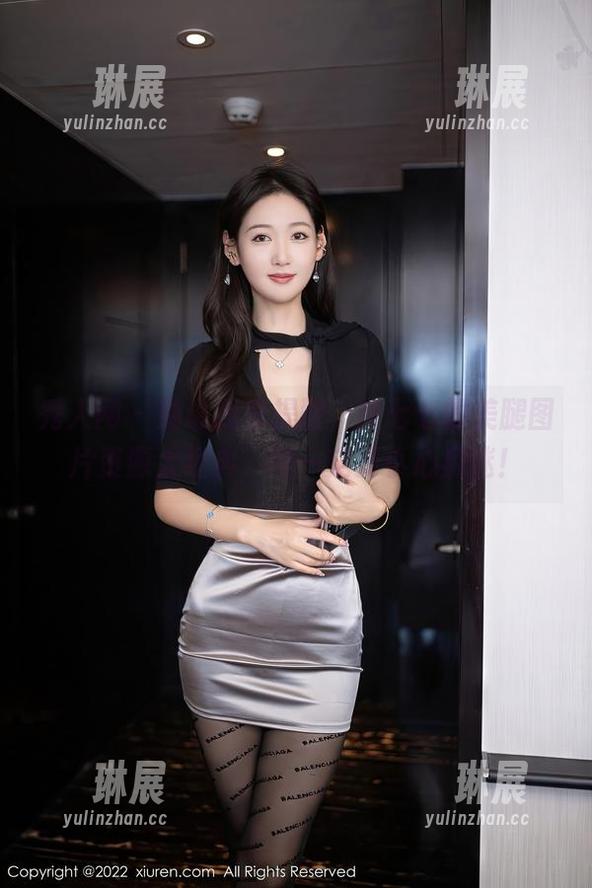 秀人网 - 别说我没提醒，甜七七的美腿图片资源太经典，可一定要小心痴迷！