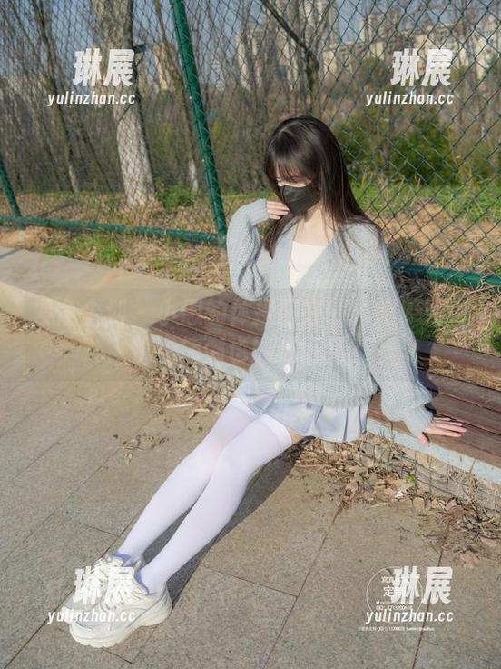 紧急企划 - 小恩的体操服在线秘籍：如何优雅摔倒也能成网红？