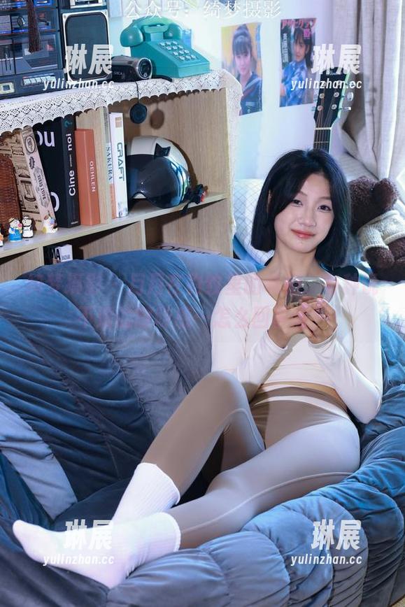 绮梦摄影-月月 绮梦摄影 - 月月在豹纹里的私拍,有种说不清的暧昧感…怎么回事啊?