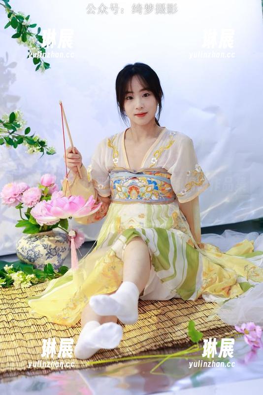 绮梦摄影 - 说到足部美学，桐桐的作品集真心不藏，非常值！