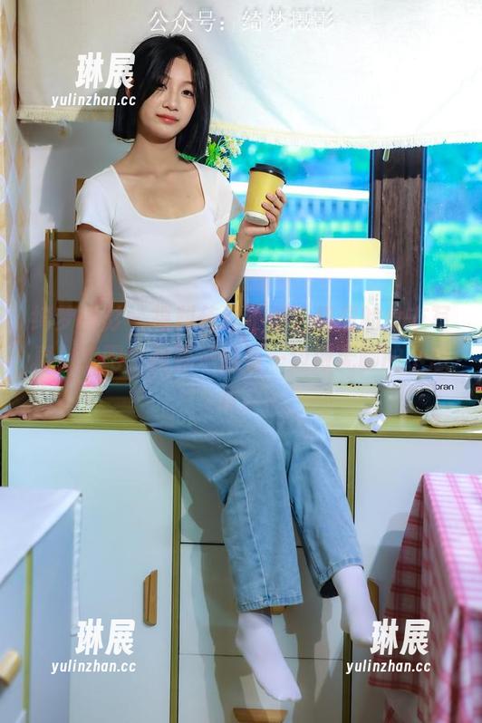 绮梦摄影-甜甜 绮梦摄影 - 福利传递不停,甜甜的女友写真,走吧,我要一边看一边做无聊的小想象。