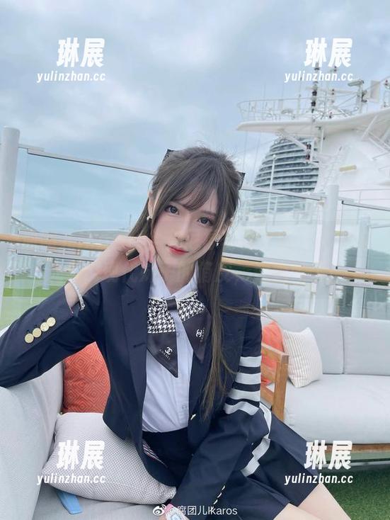 腐团儿Ikaros 腐团儿Ikaros全套尼禄写真,古代文人的沉重,现代妹子的俏皮,太绝妙了!