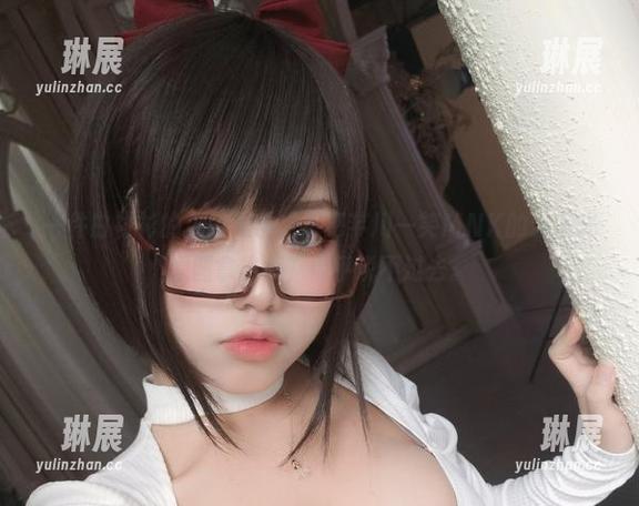 一件白衬衫的正经美学，不把芊川一笑MNK的无圣光原图拿出来，似乎说不过去。