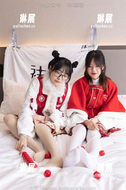 袜啵啵 - 瑶瑶发图集了，居家元素更新，混搭风我是觉得差点意思…
