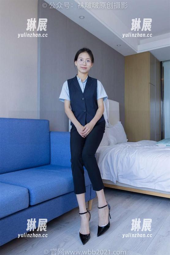 袜啵啵 - 甜甜圈的全套裸足，硬要说是只为美腿服务，下载吧。