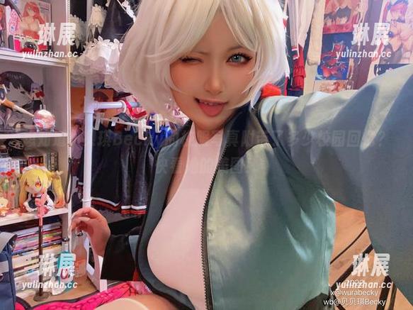 想知道贝贝琪Becky的校服写真附带了多少校园回忆？快看她的美图！