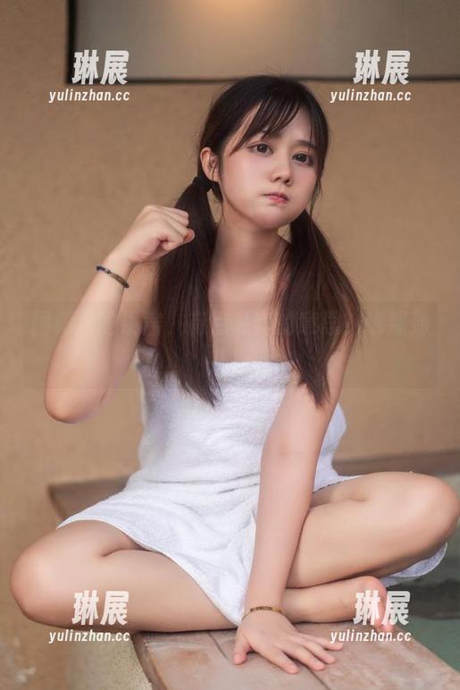 图册里的镜酱，有点私奔的意思？瞧那劲儿！