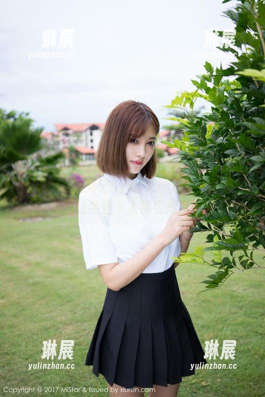 魅妍社-刘奕宁Lynn 魅妍社 - 刘奕宁Lynn无圣光少女图集,可能让我整个人都变得模糊了