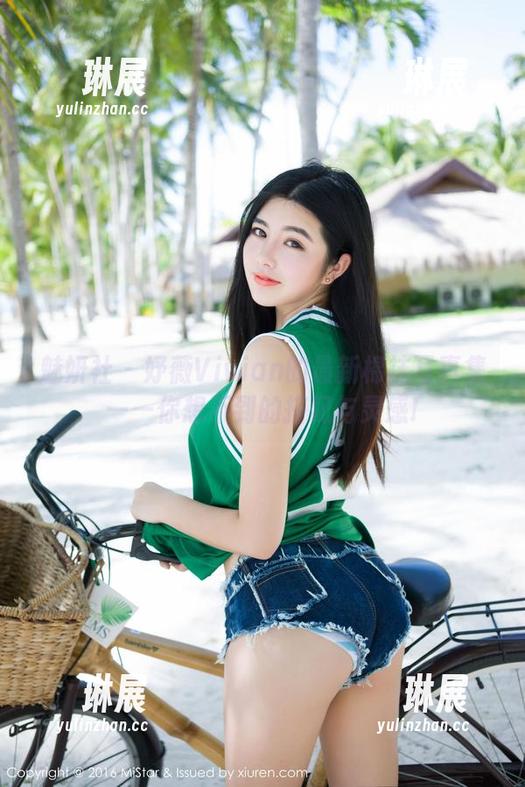 魅妍社 - 妤薇Vivian的最新棉袜写真集——你想不到的搭配与灵感!