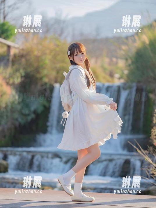 魔物喵nigisa油亮写真集，能闪瞎人的那种！