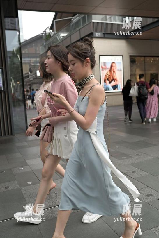 魔镜街拍-凯恩 魔镜街拍 - 最新图册上线:凯恩送你一颗心,点亮计划从今天开始!